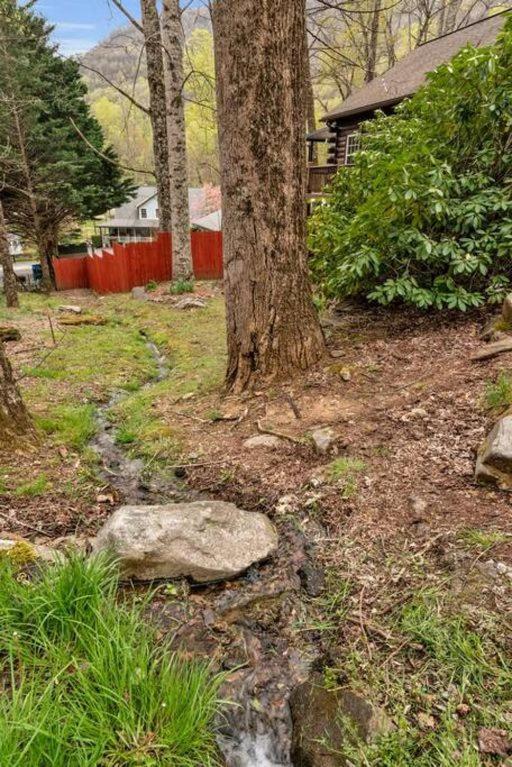 Soco Serene Cabin In The Heart Of Maggie Valley Exterior foto