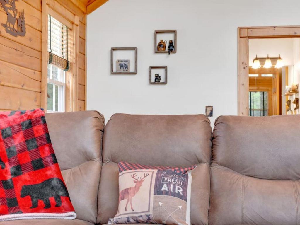 Soco Serene Cabin In The Heart Of Maggie Valley Exterior foto